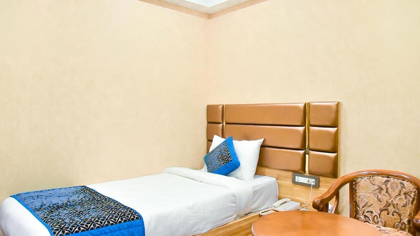 Hotel Apollo Grand Guwahati Exterior foto